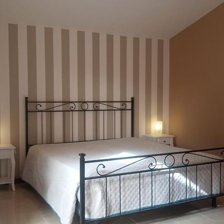 B&B Hollywood Olivadi ภายนอก รูปภาพ